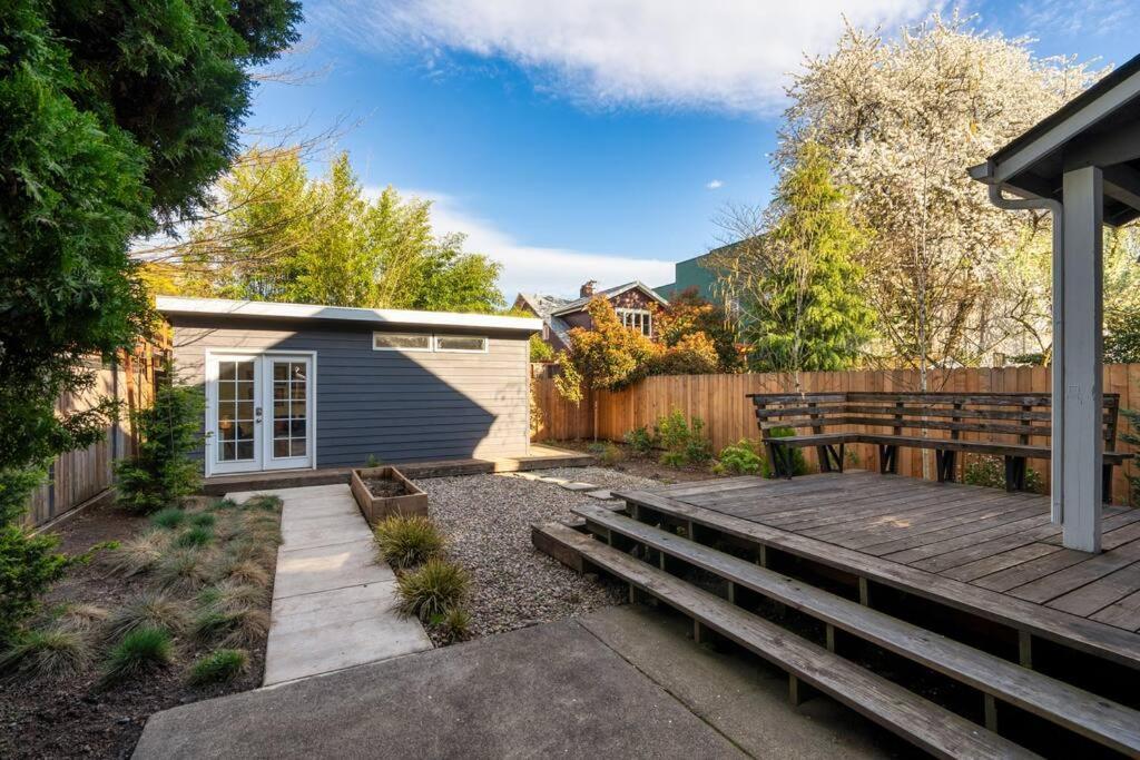 Collection - Alberta Arts Luxury, Sleeps 6, Walk Score 99 Holiday home *